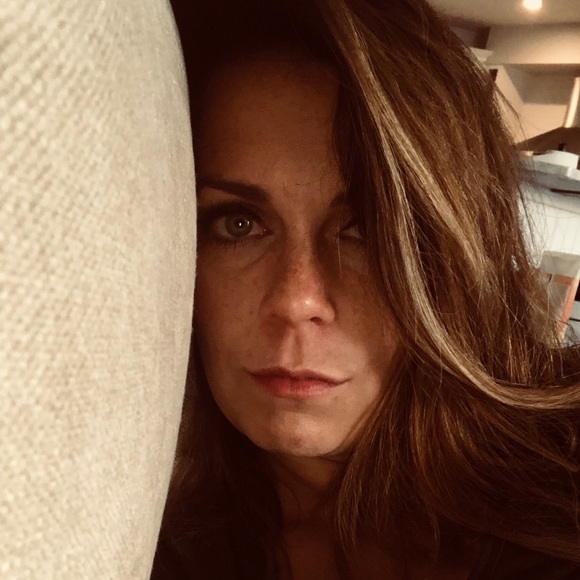 Meet your Posher, Raven - Picture 1 of 1